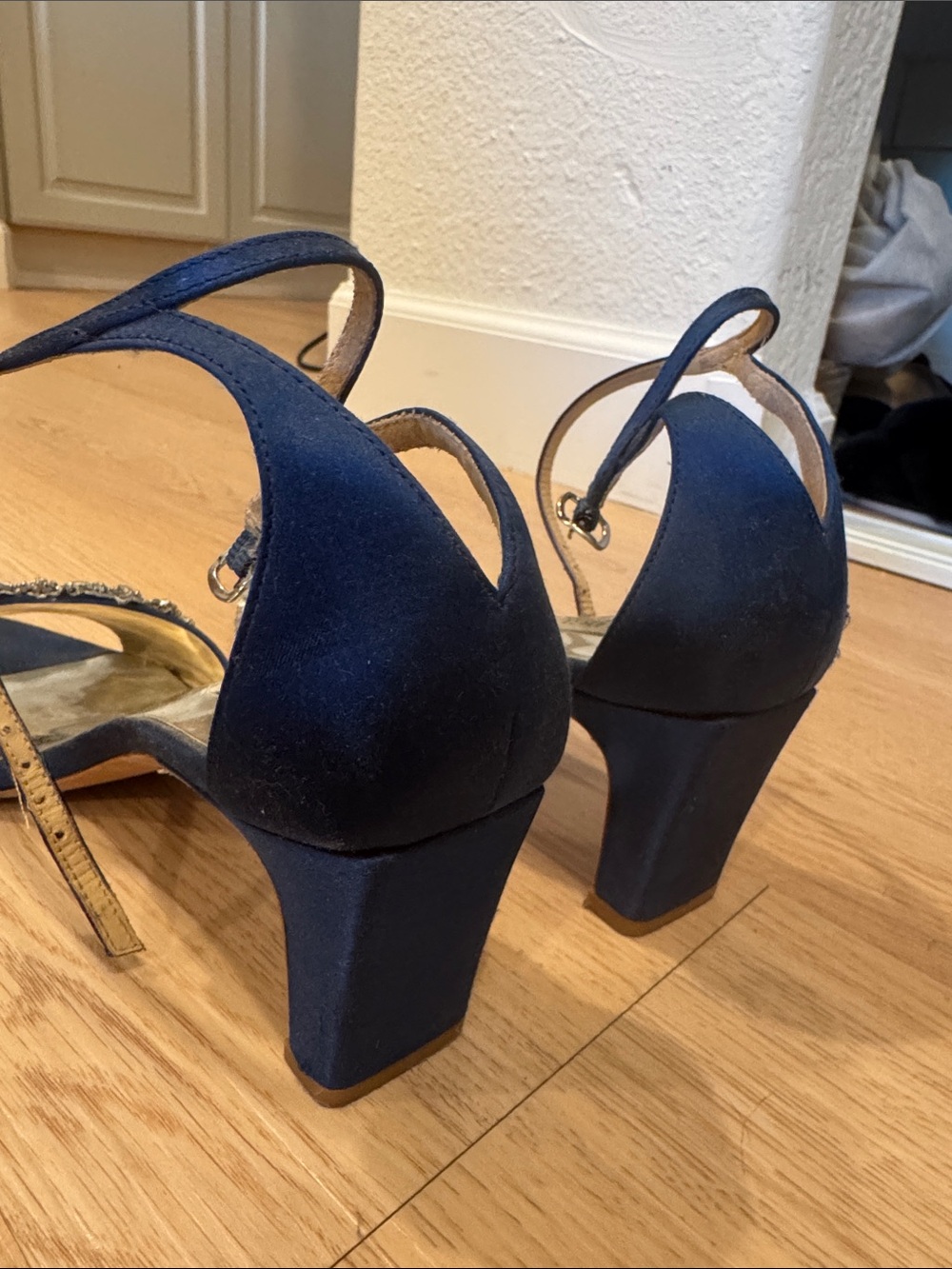 Badgley Mischka Navy Crystal-Embellished Slingback Heels - Picture 5 of 7